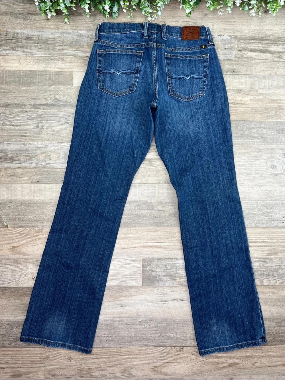 Lucky Brand Easy Rider Subtle Bootcut Straight Fit Jeans 27